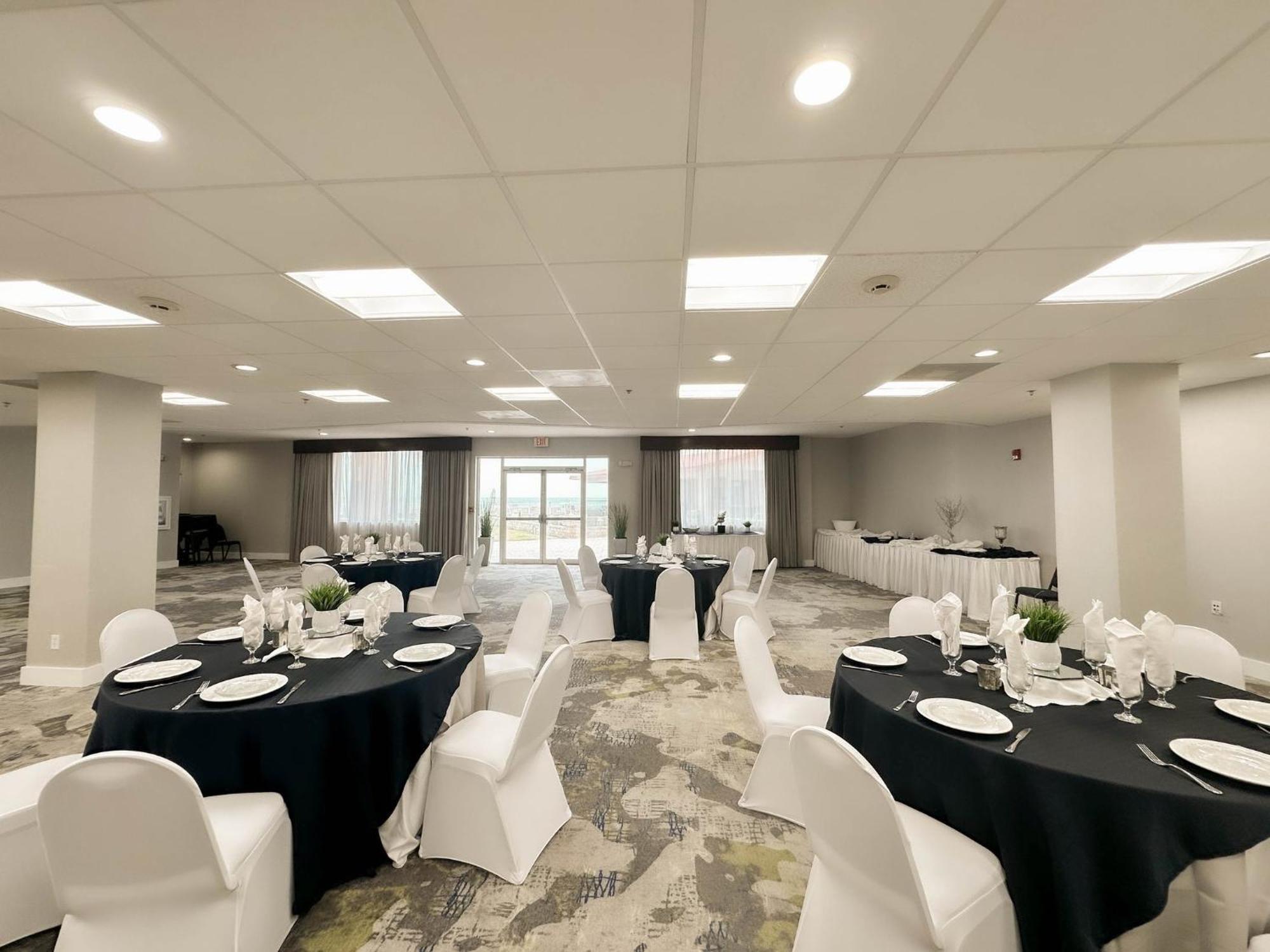 Holiday Inn Hotel & Suites Daytona Beach On The Ocean By Ihg Екстериор снимка